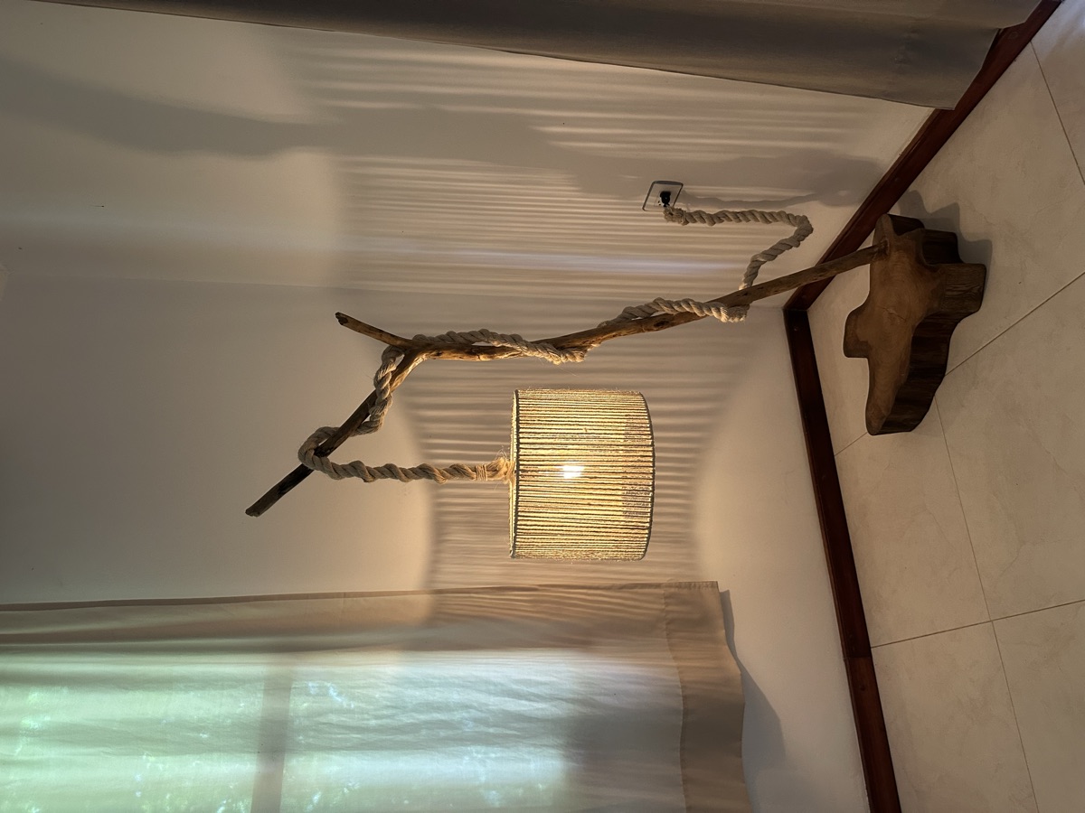 Lámpara driftwood noche